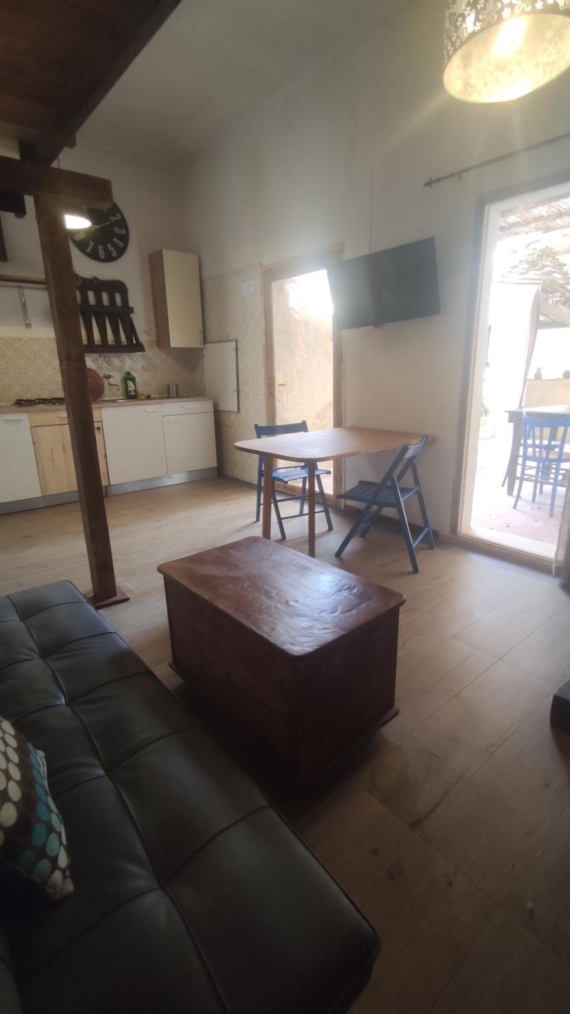 Amelie House Apartment Marsala Phòng bức ảnh