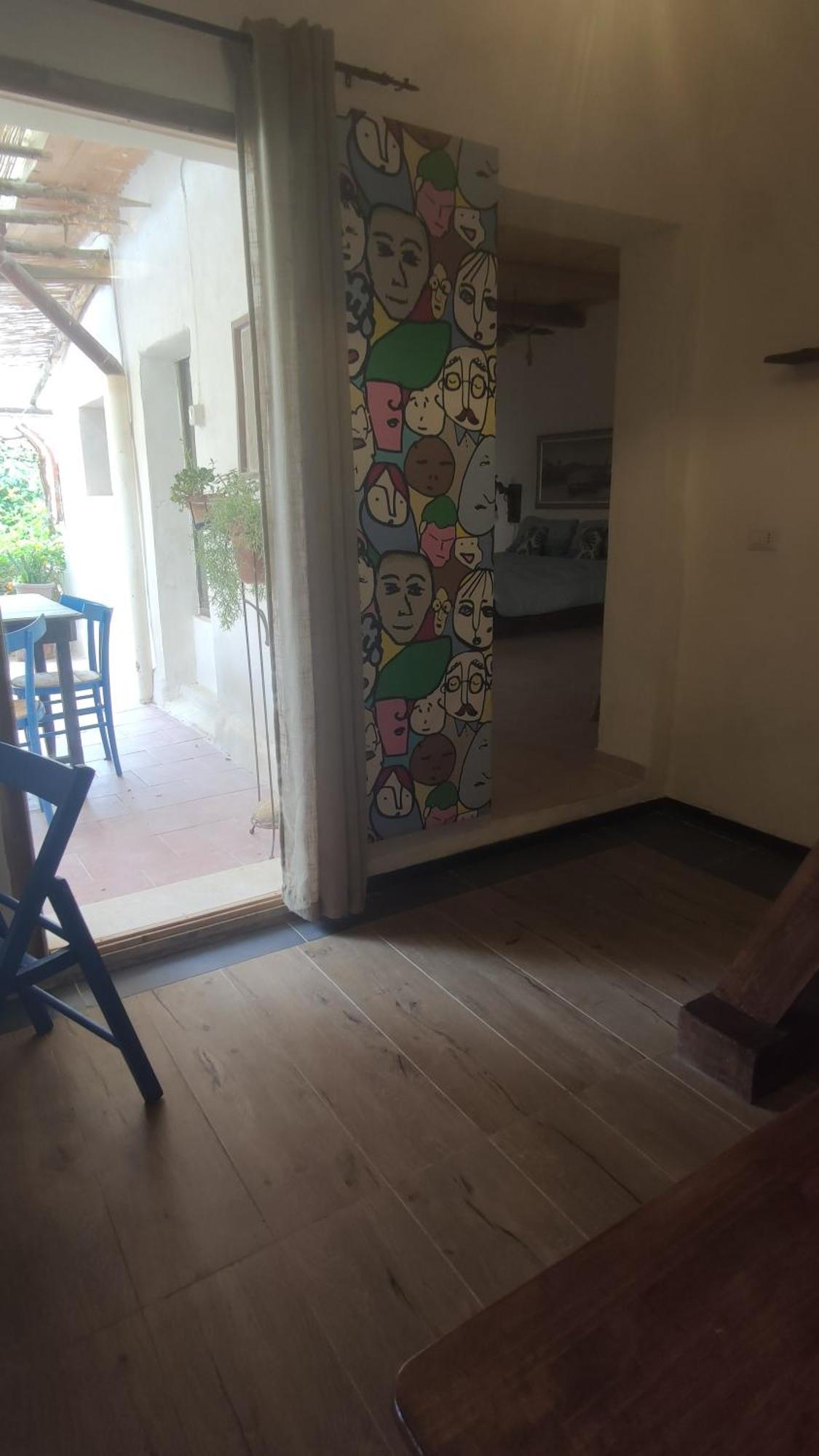 Amelie House Apartment Marsala Phòng bức ảnh
